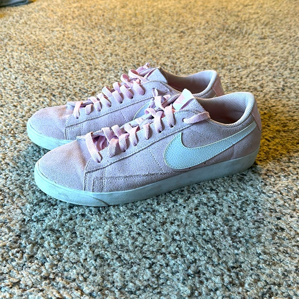 Nike low top suede sneakers
